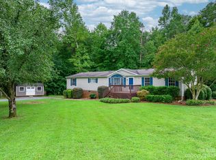 5120 Green Leaf Ct, Mount Holly, NC 28120