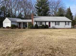 33 Oakland St, Wilbraham, MA 01095