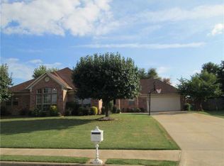 2377 Zared Ave, Springdale, AR 72764