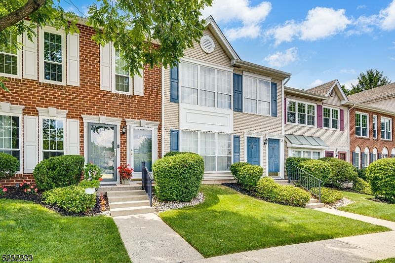 1st image of 130 Amethyst Way #808