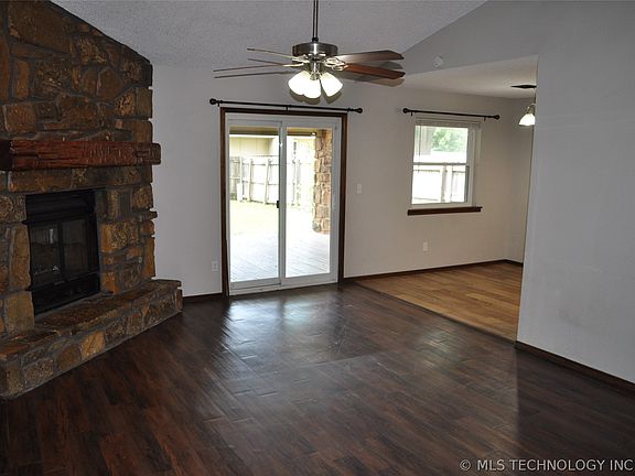 3rd image of 3522 S 150th East Ave