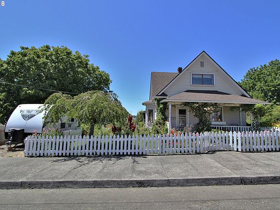 2nd image of 1580 McPherson St