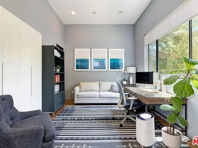 3256 Cabrillo Blvd — Photo 11
