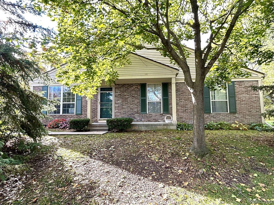 1st image of 3360 Gingell Dr