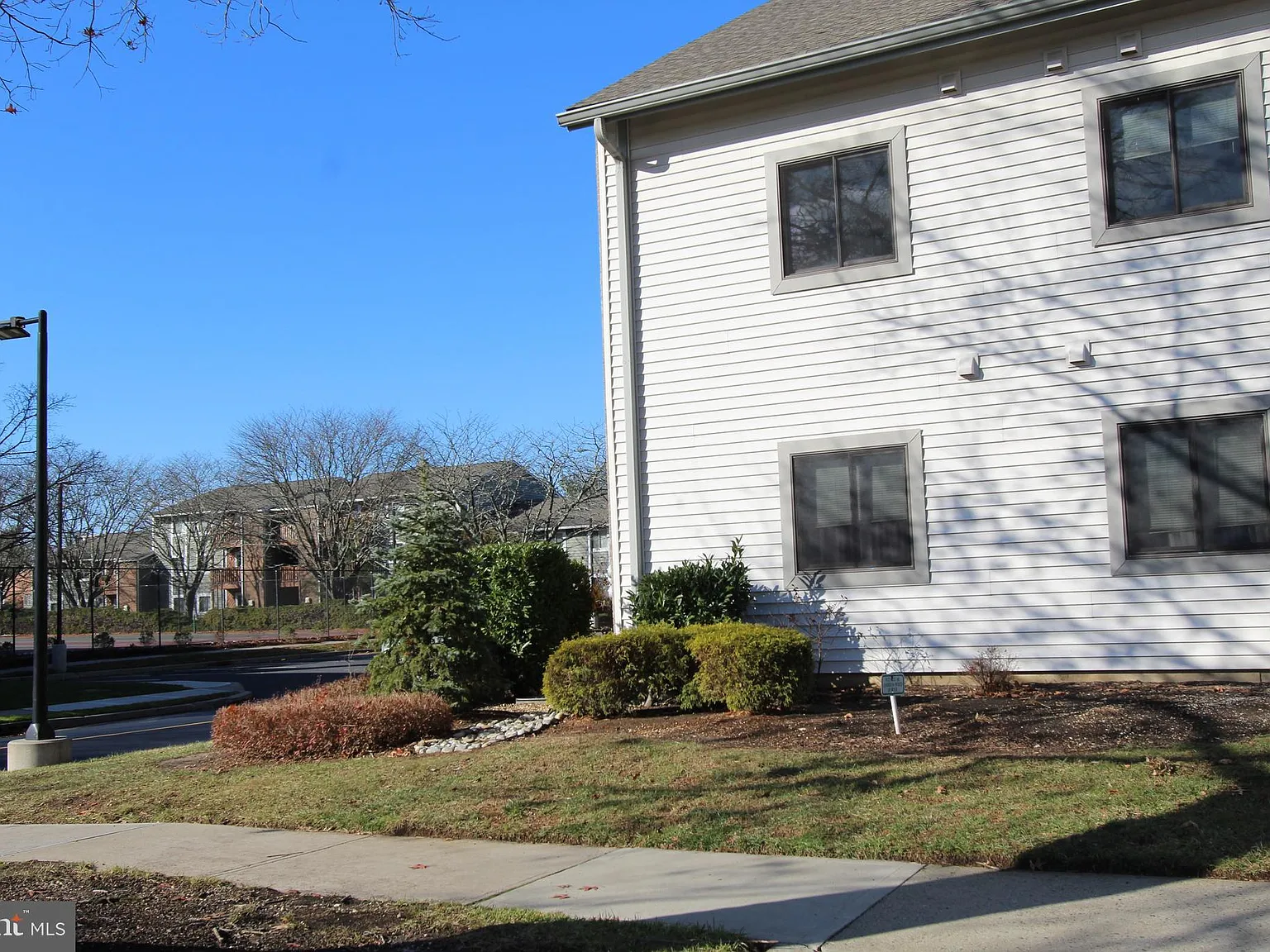 2 bed, 1166 sqft, $2,500 — Photo 3