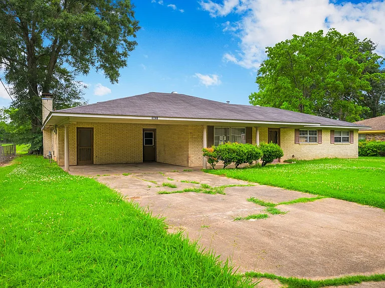 5601 Jeff Davis Dr — Photo 2