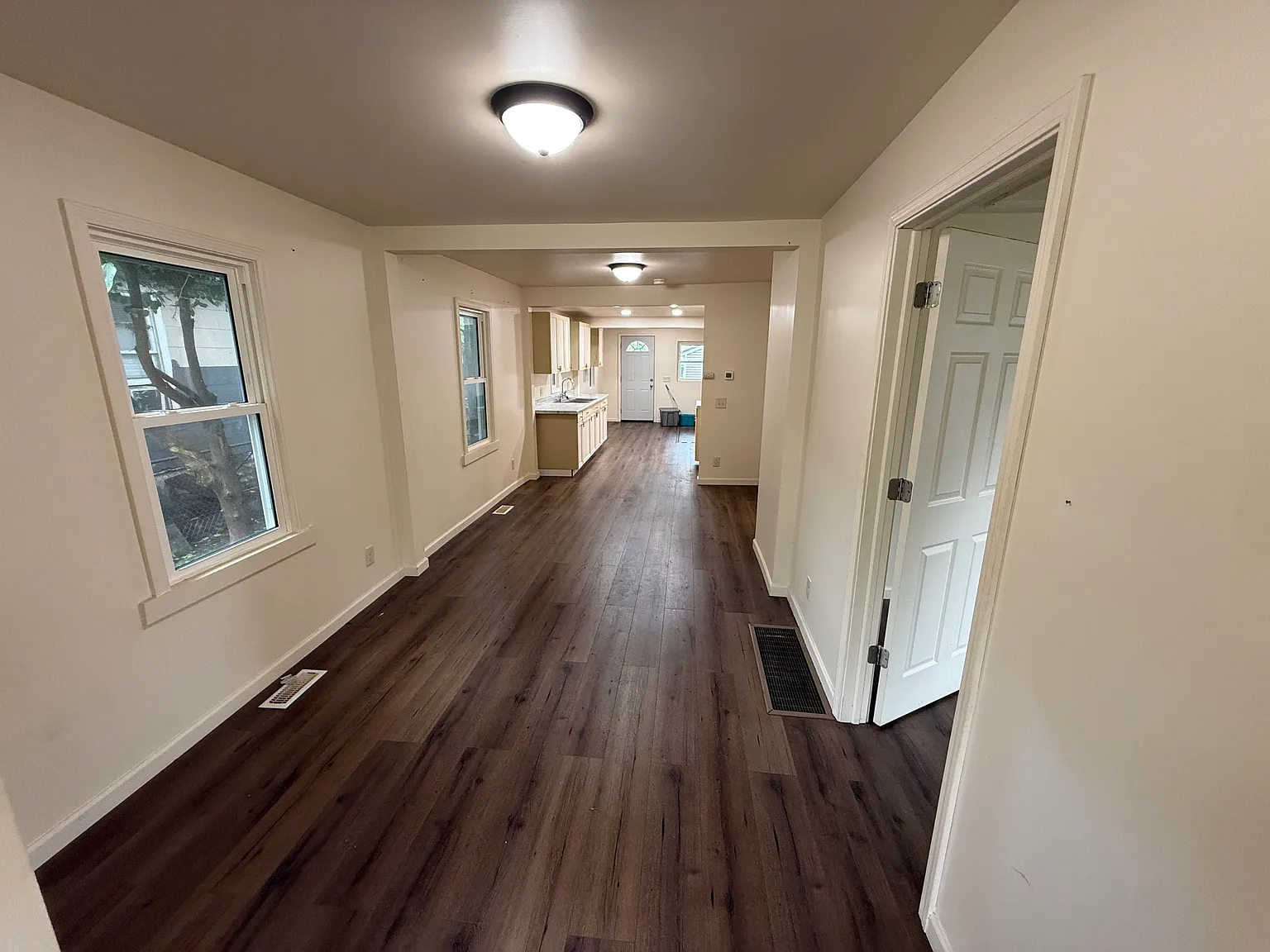 2 bed, 700 sqft, $1,195 — Photo 4