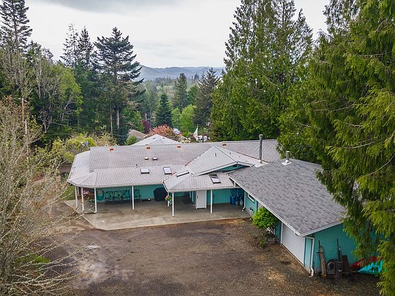 2nd image of 2428 Western Dr