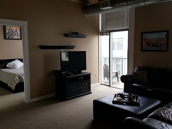 5th image of 940 Monroe Ave NW Unit 423