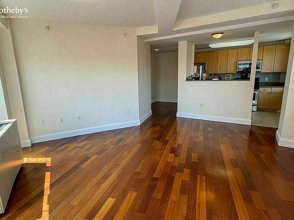 3rd image of 163 Saint Nicholas Ave APT 6G