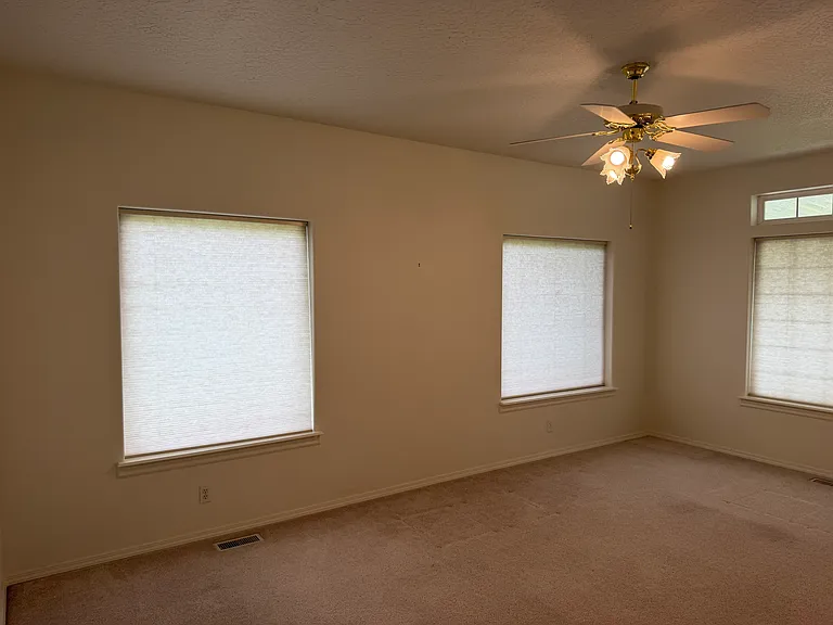 3511 12th Avenue Rd — Photo 41