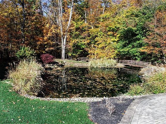 4th image of 639 Saddlebrook Dr