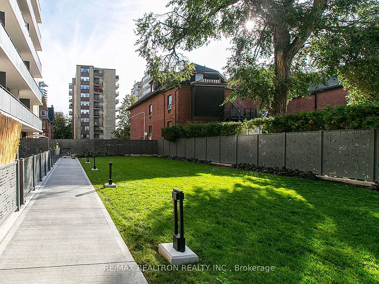 276 Saint George St #308 — Photo 12