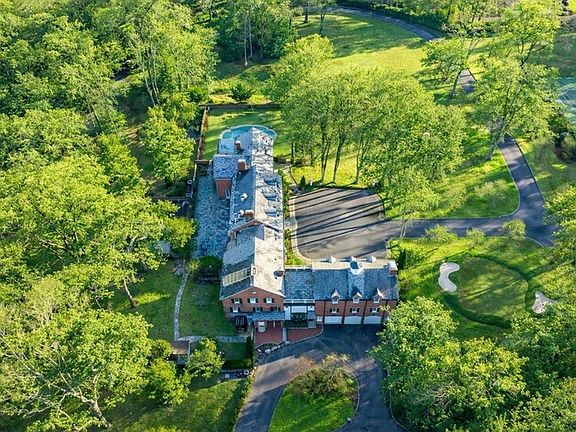 2nd image of 393 Mill River Rd