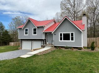 1025 Dark Hollow Rd, Moneta, VA 24121