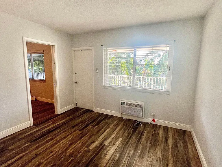 2815 NE 33rd Ave #205 — Photo 17