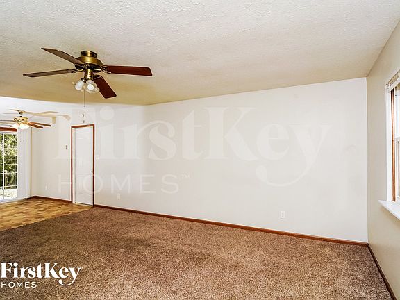 3rd image of 8631 Pleasant Creek Ct