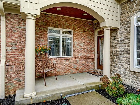 5th image of 9665 Fox Creek Ln