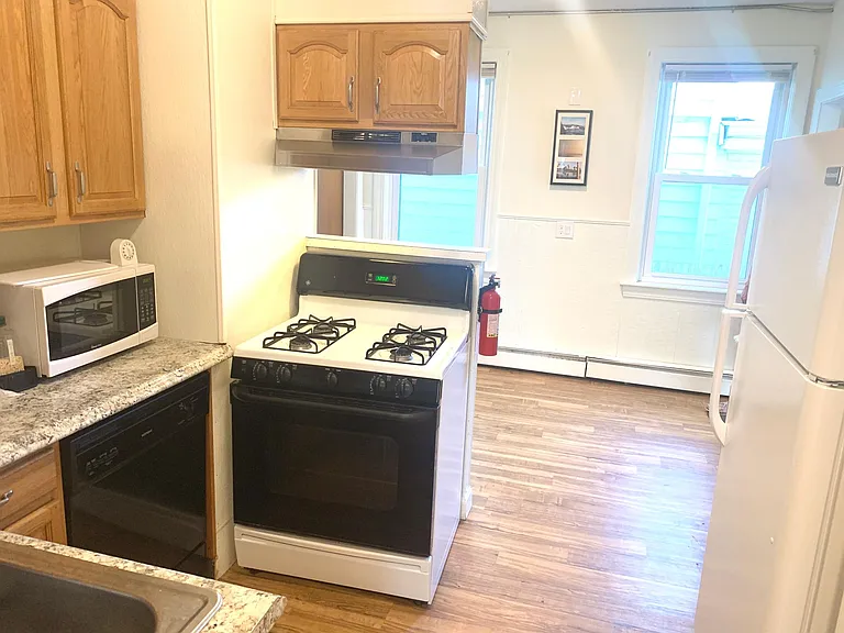 63 Preston St #1-2 — Photo 22