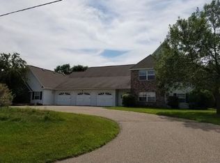 1401 Riverview Dr #D, Stevens Pt, WI 54481