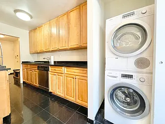 Rented by Century 21 Premier 