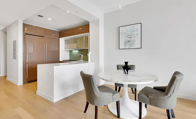 Rented by Platinum Properties | media 43