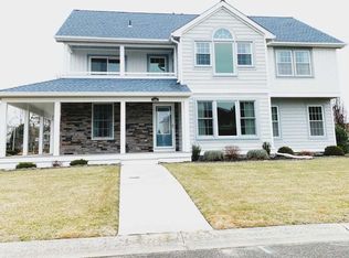 4 Landing Ln, Somers Point, NJ 08244
