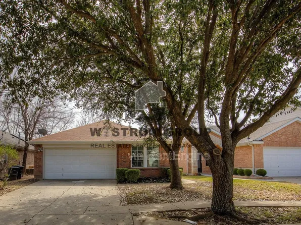 8821 Highland Orchard Dr, Fort Worth, TX 76179