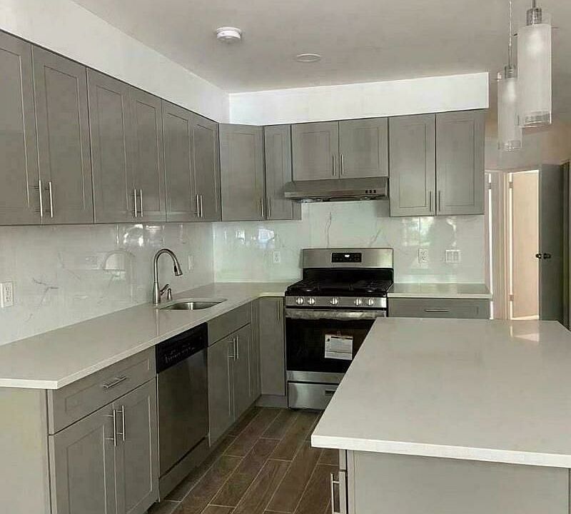 1st image of 2378 Burnett St #1