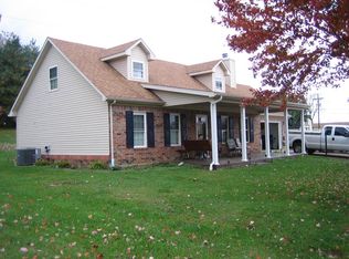 2303 Cedarwood Dr, Maysville, KY 41056