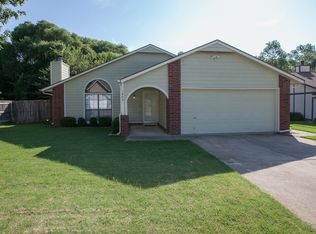 1809 S Willow Ave W, Broken Arrow, OK 74012