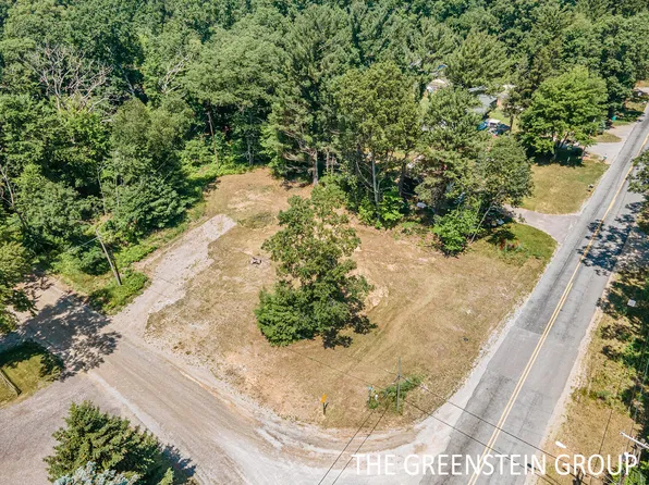 3624 Kern Rd, Muskegon, MI 49445