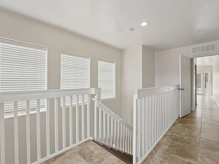 819 SW 7th Ave — Photo 28