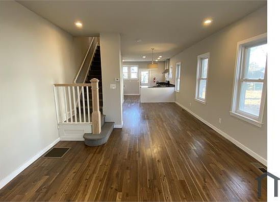 1st image of 2289 Norwood Ave