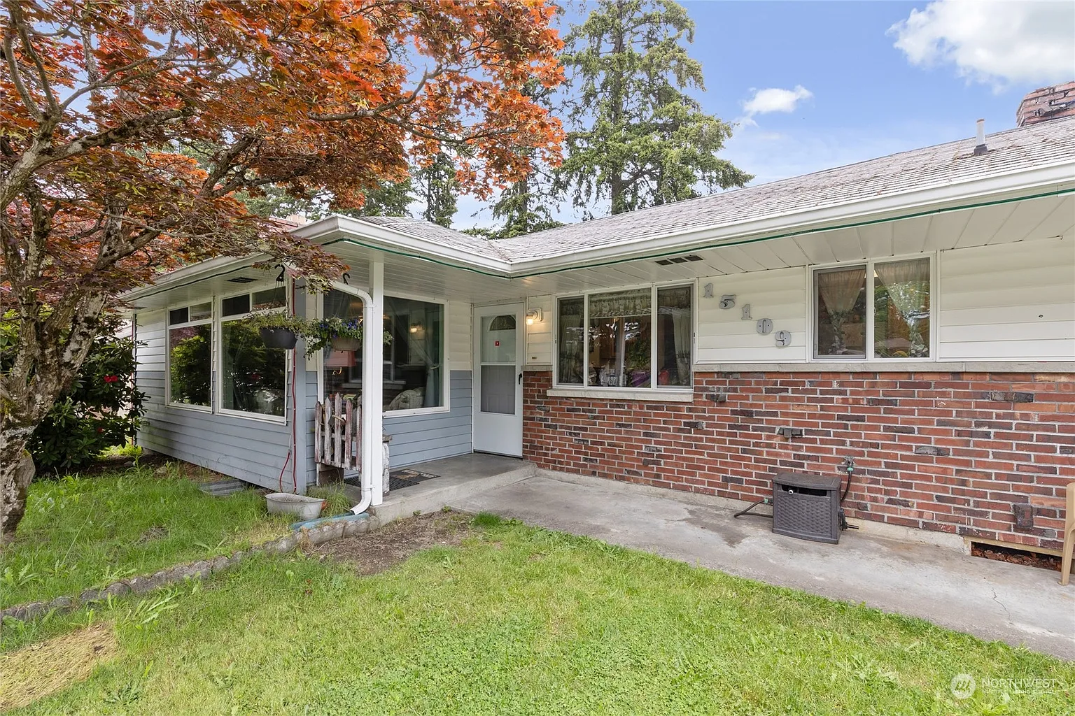 15109 Spanaway Loop Road S photo 1