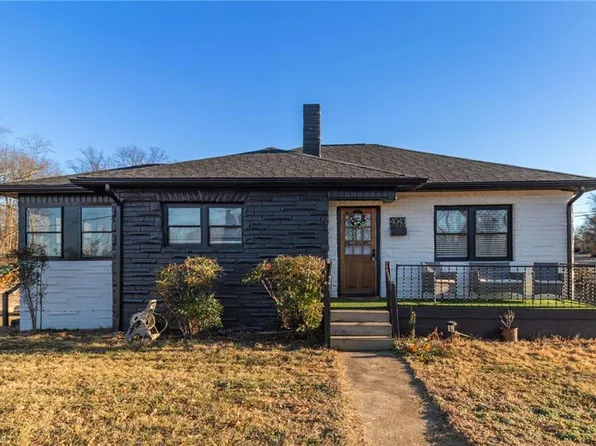 4043 Old Highway 601, Dobson, NC 27017