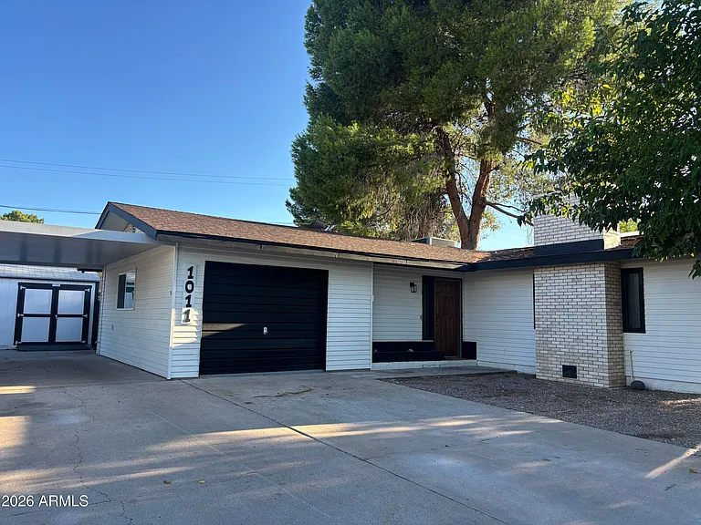 1011 E Ash Dr — Photo 11