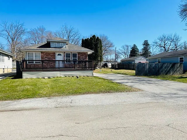 22 NW Circle Dr photo 1