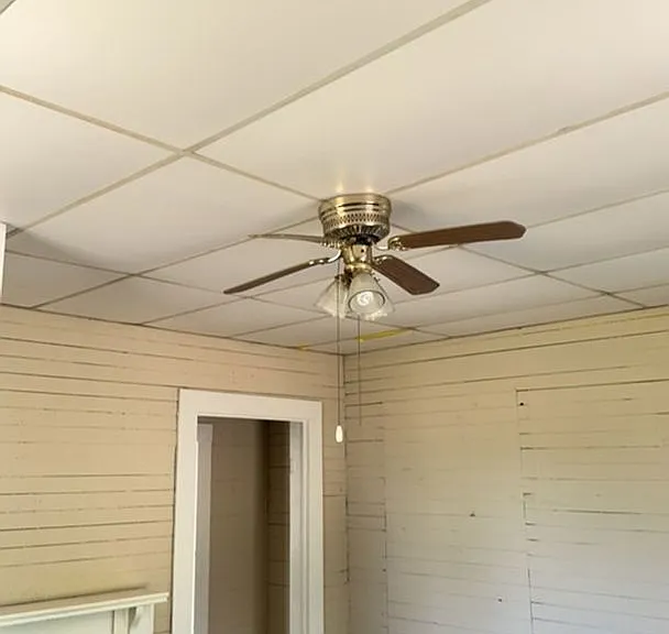 340 Hickory St — Photo 16