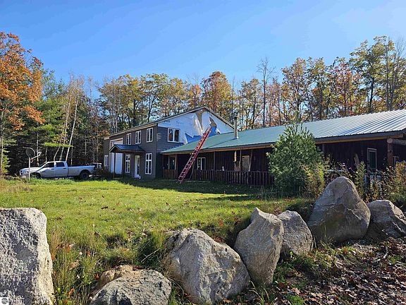 2nd image of 7948 S Vaughn Lake Rd