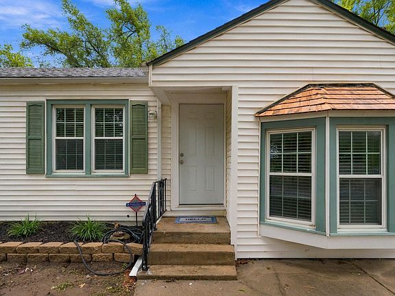 4th image of 646 S Clifton Ave