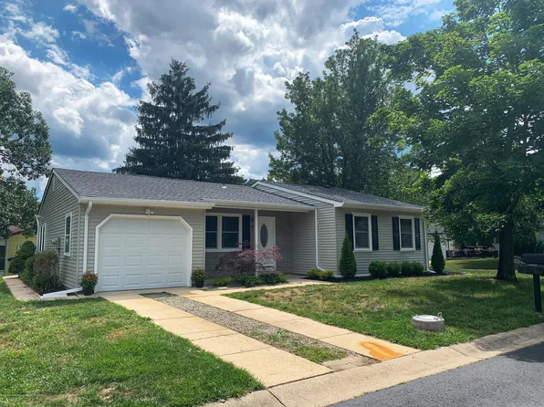 49 Chelsea Dr, Whiting, NJ 08759
