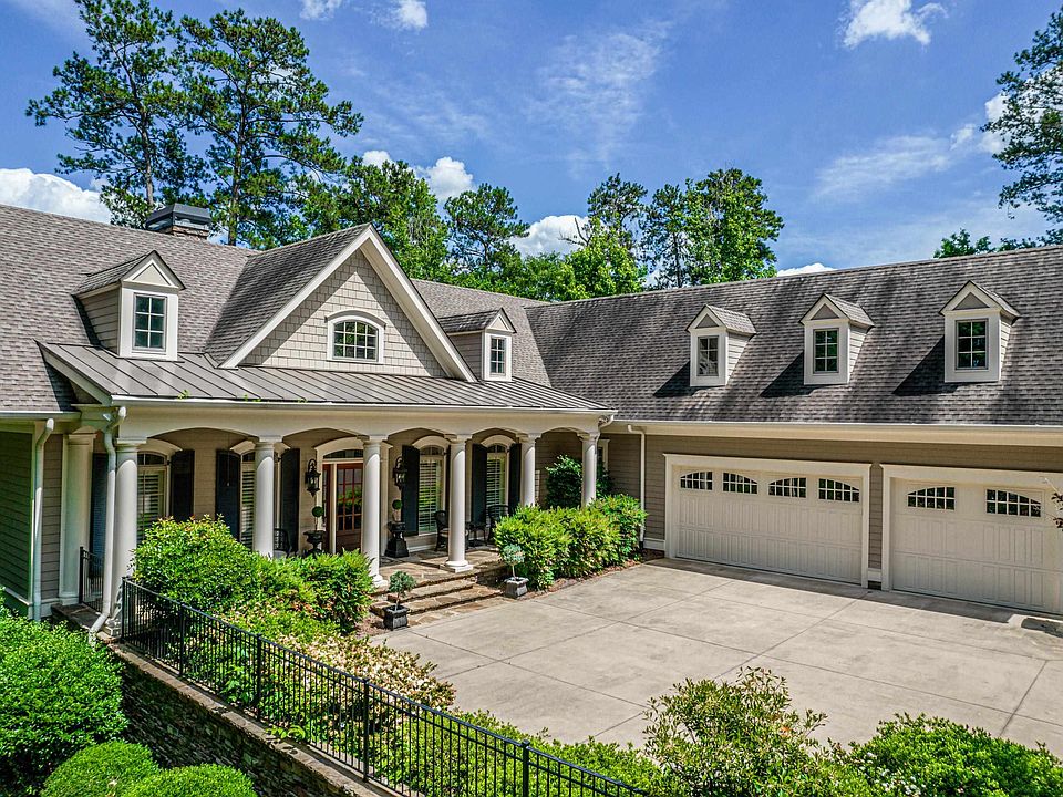 1st image of 1090 Turnberry Cir
