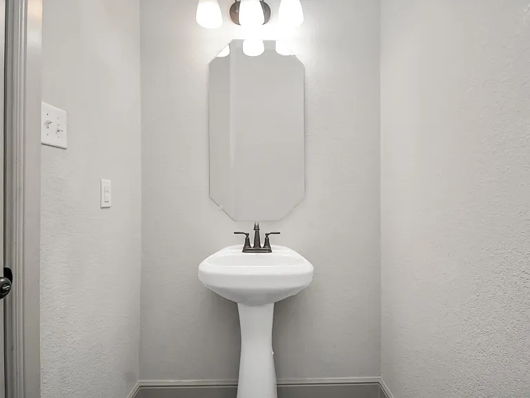 22368 Misty Woods Ln — Photo 22