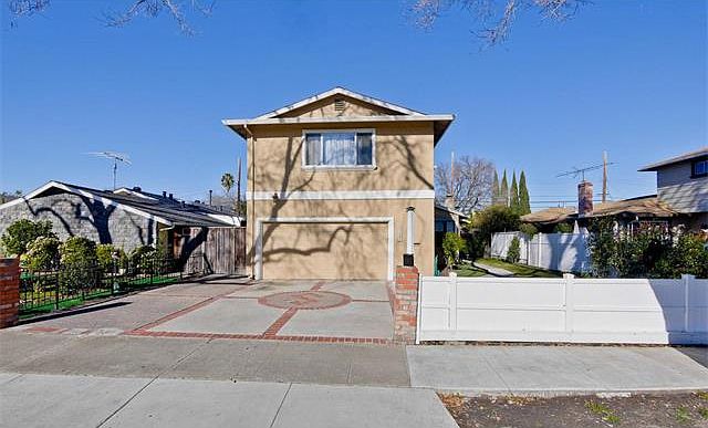 1st image of 3153 Cabrillo Ave
