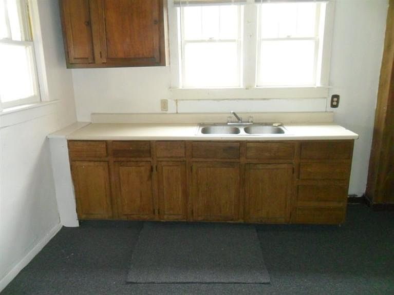 2nd image of 223 Park St #225