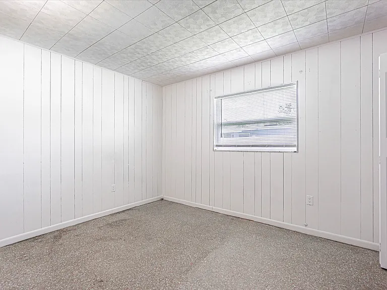 8706 Ruth Pl — Photo 13