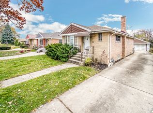 7643 N Oconto Ave, Niles, IL 60714