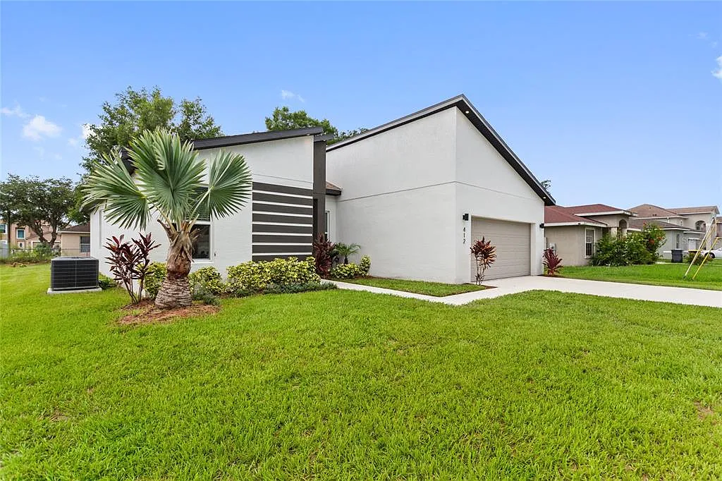 4 bed, 2.0 bath, 1670 sqft, $2,150 — Photo 2
