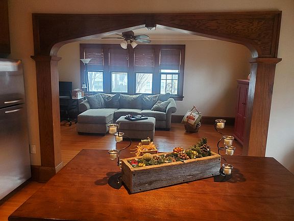 4th image of 238 Cretin Ave S #1